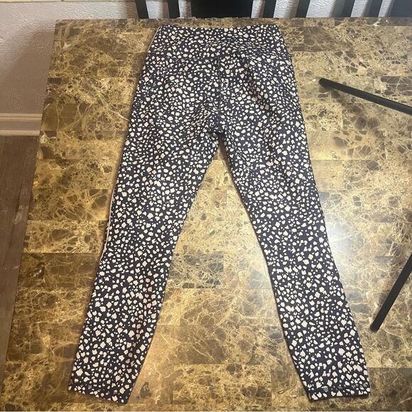 JESSICA SIMPSON Leggings Size M Slimtek animal print activewear - Picture 13 of 14